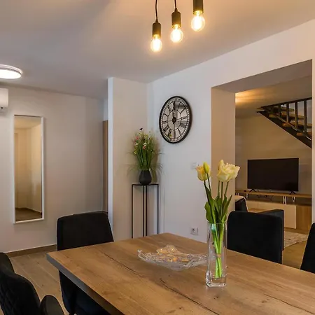 Villa Istria Ad 1749 *