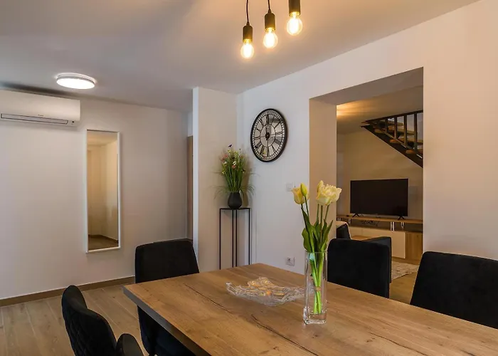 Villa Istria Ad 1749 *